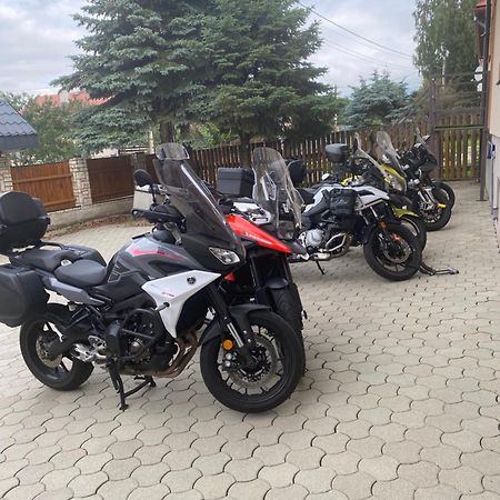 Penzion Vila Petra Bed&Breakfast Velky Slavkov Exterior photo